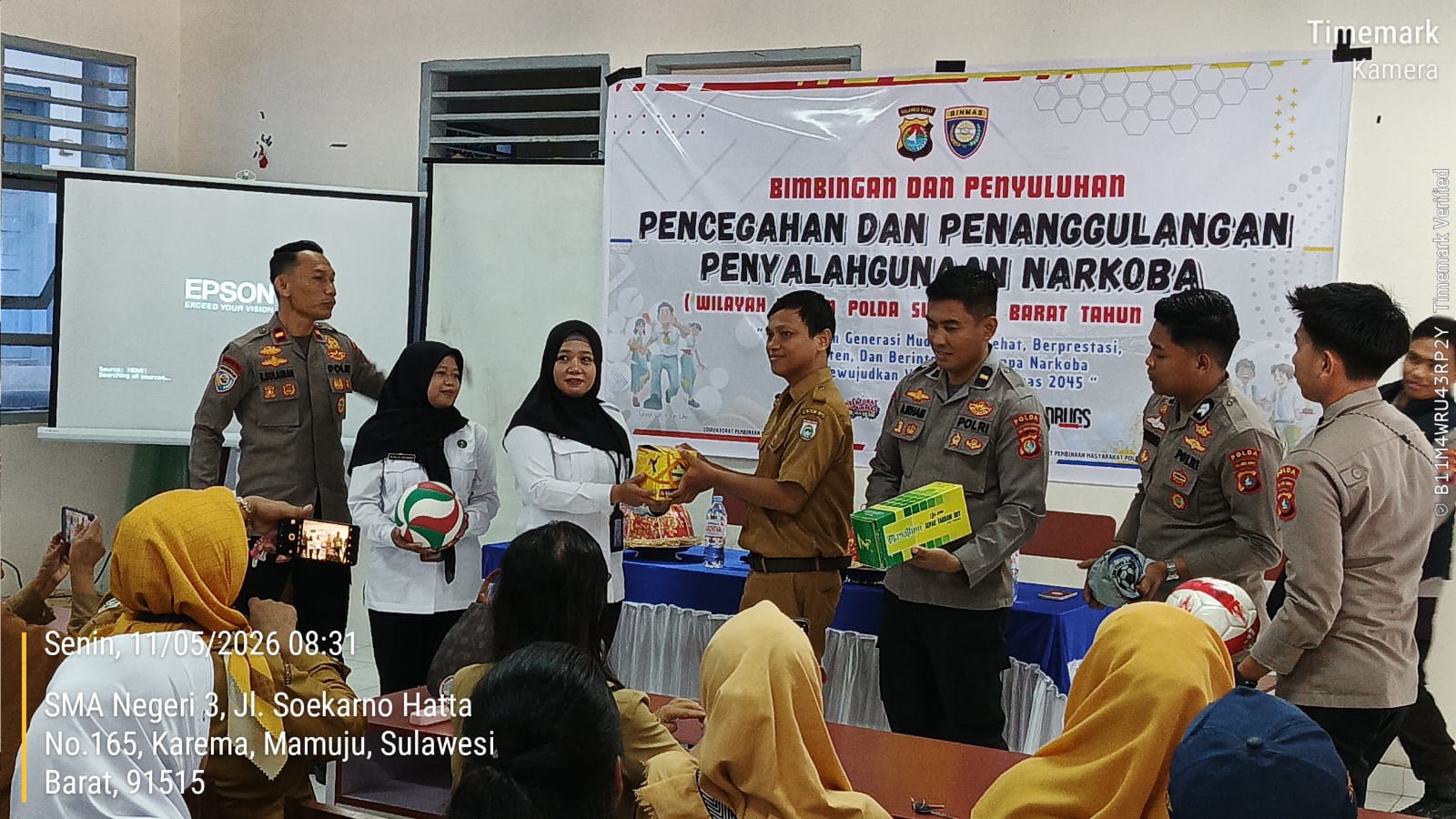 Bahu-Membahu Perangi Narkoba, Polda Sulbar Gelar Penyuluhan P4GN di SMAN 3 Mamuju